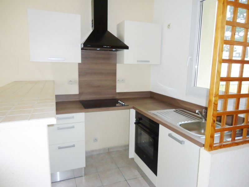 A VENDRE EXCLUSIVITE BREST SAINT MARC LE GUELMEUR MAISON T3 52.80 M² VERANDA JARDINET 50 M² PLACE DE PARKING A VENDRE EXCLUSIVITE BREST SAINT MARC LE GUELMEUR MAISON T3 52.80 M² VERANDA JARDINET 50 M² PLACE DE PARKING