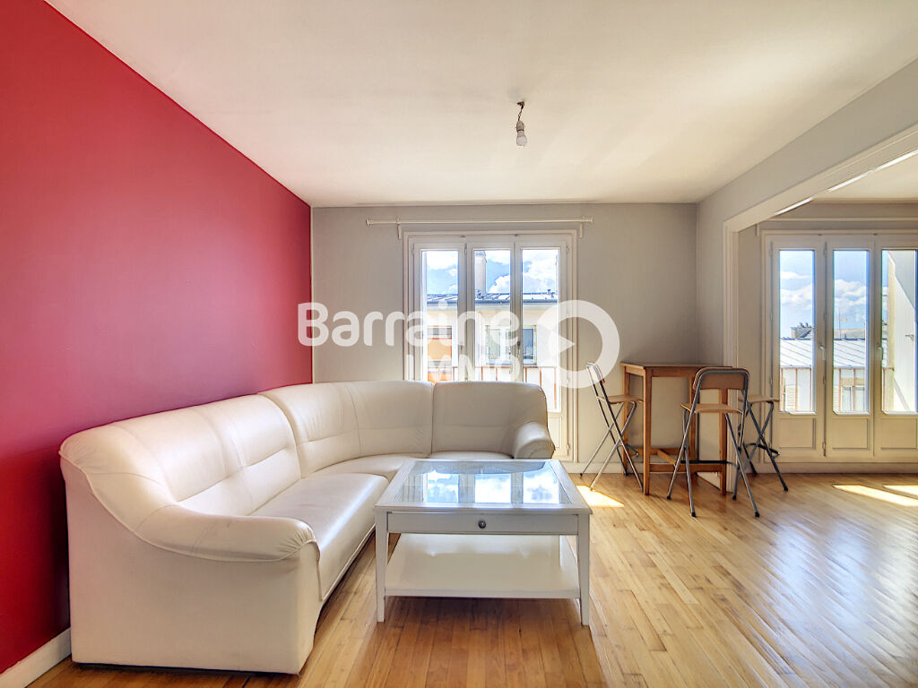 A LOUER BREST CENTRE VILLE SAINT MARTIN APPARTEMENT T3 MEUBLE DE 62.65 M² A LOUER BREST CENTRE VILLE SAINT MARTIN APPARTEMENT T3 MEUBLE DE 62.65 M²