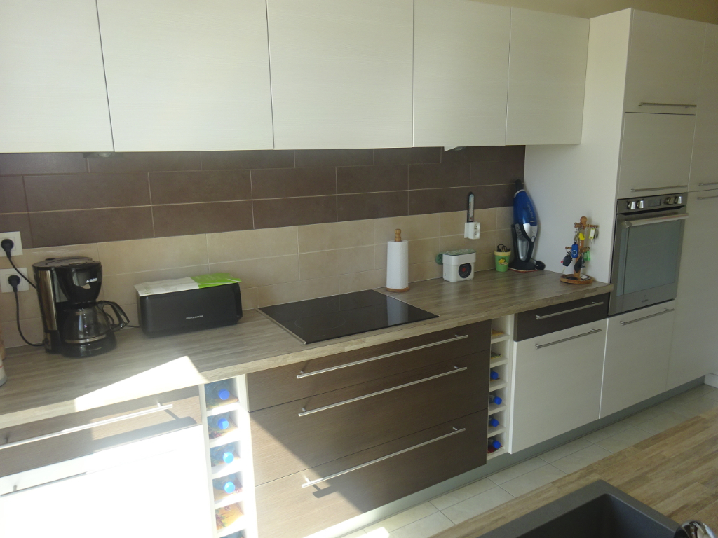 A VENDRE LANESTER APPARTEMENT T3 de 67m² ASCENSEUR DERNIER ETAGE GARAGE ET PARKING A VENDRE LANESTER APPARTEMENT T3 de 67m² ASCENSEUR DERNIER ETAGE GARAGE ET PARKING