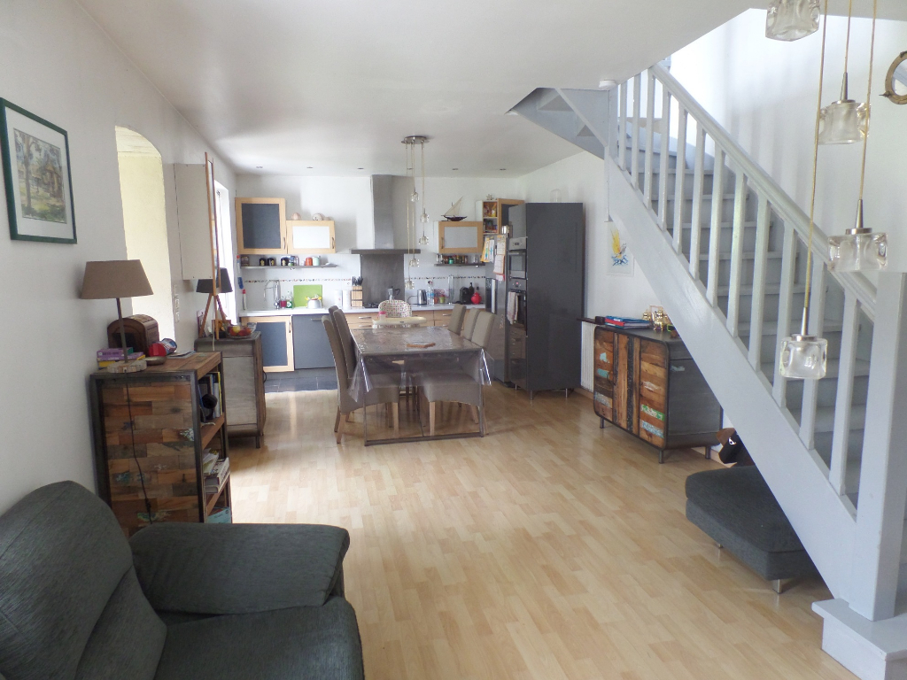 A VENDRE BREST SAINT-MARC MAISON T5 104.18 M² HABITABLES 3 CHAMBRES JARDIN CLOS 501 M² A VENDRE BREST SAINT-MARC MAISON T5 104.18 M² HABITABLES 3 CHAMBRES JARDIN CLOS 501 M²