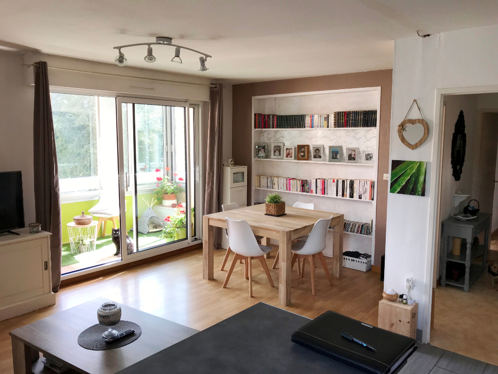 A VENDRE BREST LA CAVALE BLANCHE APPARTEMENT T3 68M² PLACE DE PARKING COUVERTE A VENDRE BREST LA CAVALE BLANCHE APPARTEMENT T3 68M² PLACE DE PARKING COUVERTE
