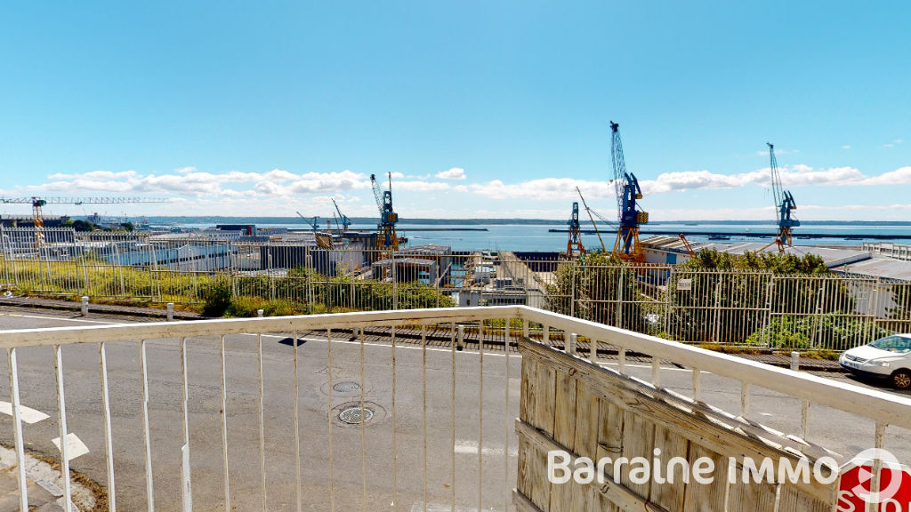 EXCLUSIVITE A VENDRE BREST CORNICHE T4 82 M² BEAUX VOLUMES VUE RADE LOCATAIRE EN PLACE EXCLUSIVITE A VENDRE BREST CORNICHE T4 82 M² BEAUX VOLUMES VUE RADE LOCATAIRE EN PLACE