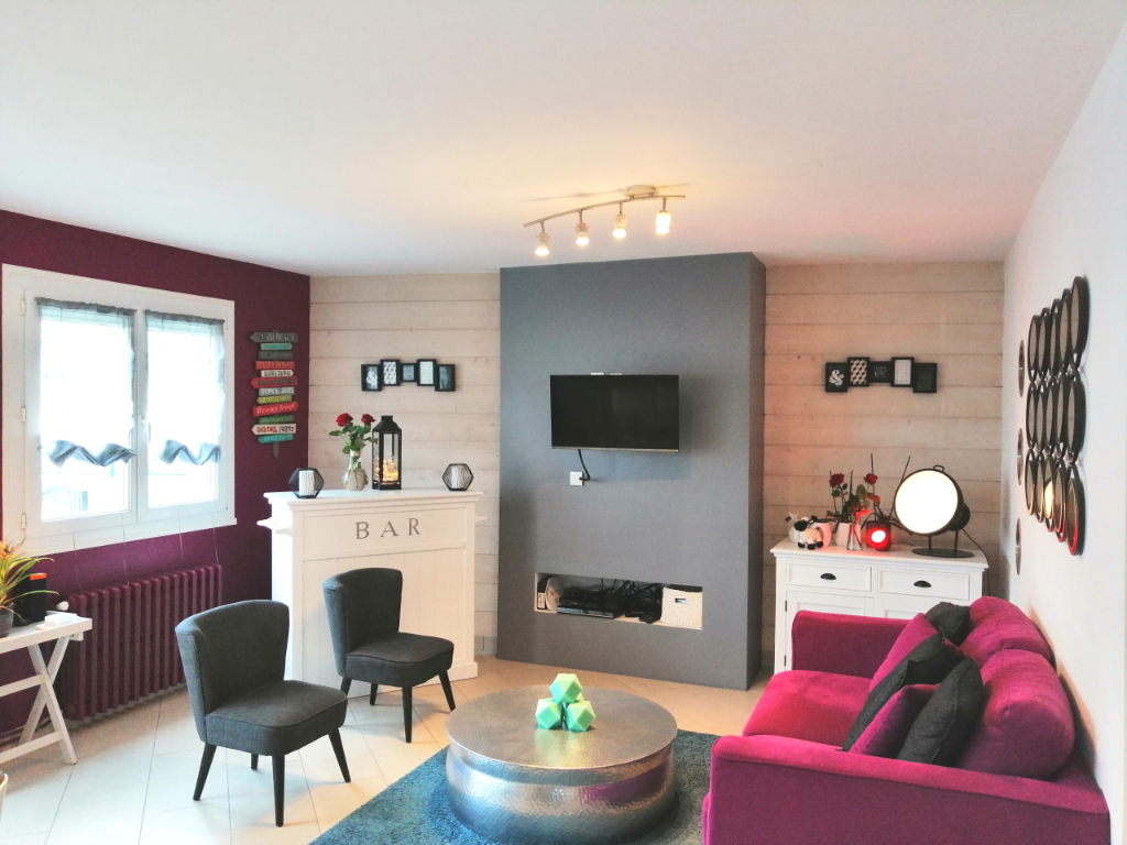 A LOUER - LORIENT LANVEUR - BEL APPARTEMENT T3 de 60m² RENOVE AVEC GOUT au 1er ETAGE A LOUER - LORIENT LANVEUR - BEL APPARTEMENT T3 de 60m² RENOVE AVEC GOUT au 1er ETAGE