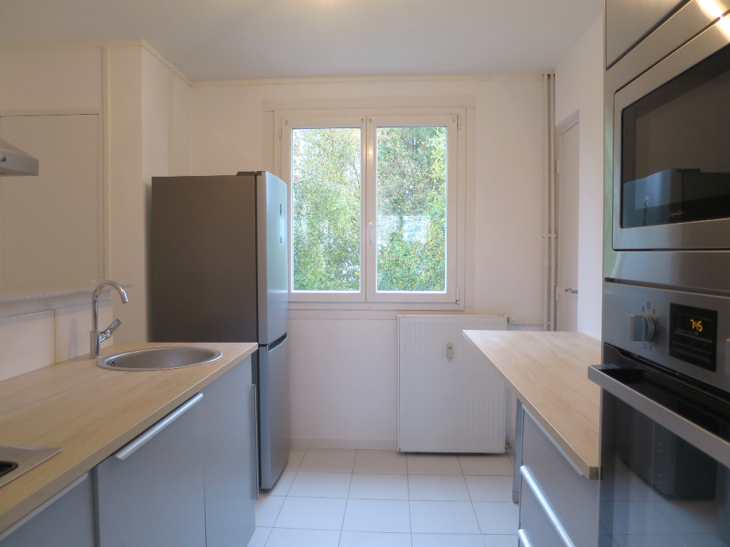 LOCATION BREST BELLEVUE KERGOAT APPARTEMENT T4 DE 73.83M² LOCATION BREST BELLEVUE KERGOAT APPARTEMENT T4 DE 73.83M²