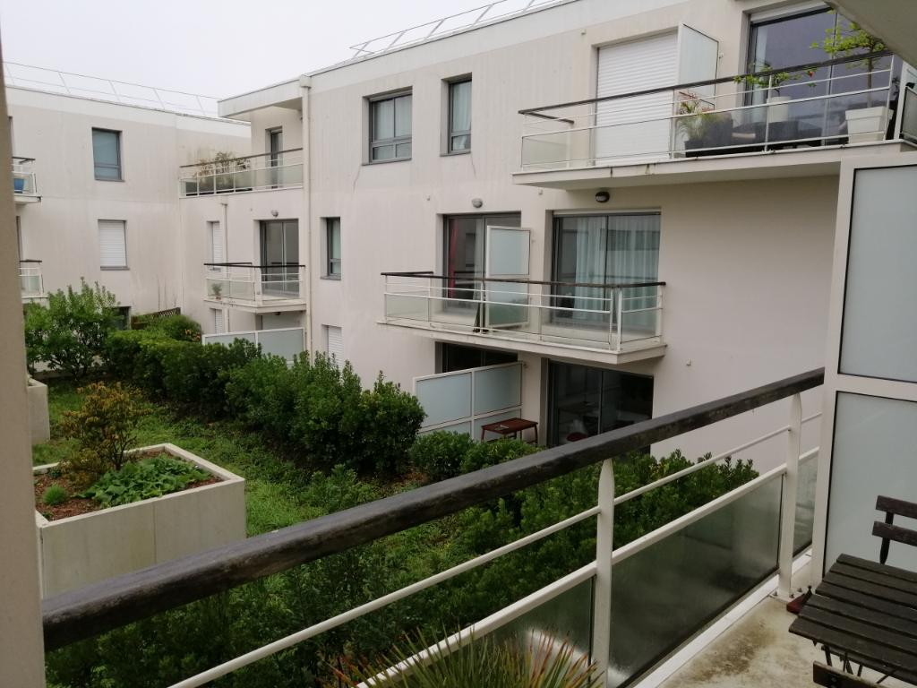 A LOUER - LORIENT CENTRE VILLE - Appartement T2 de 48 m² avec garage et balcon A LOUER - LORIENT CENTRE VILLE - Appartement T2 de 48 m² avec garage et balcon