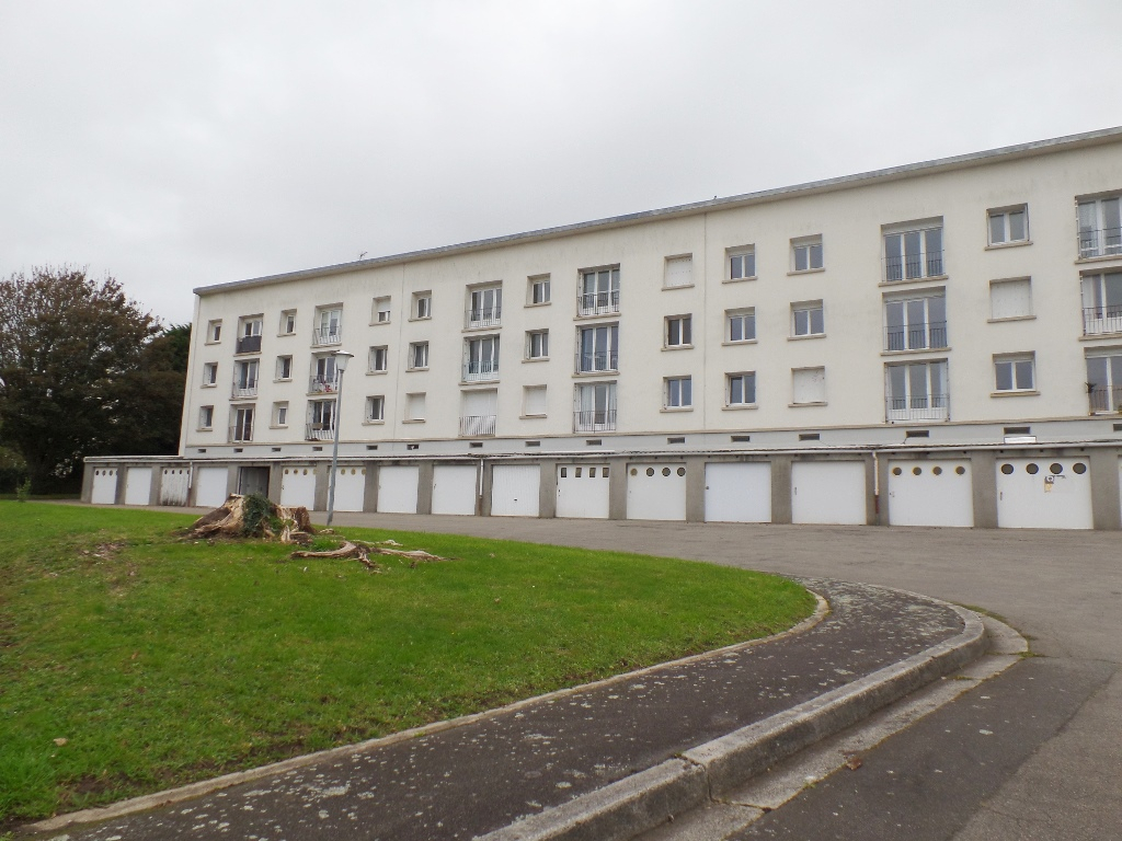 A LOUER BREST SAINT MARC GARAGE FERME A LOUER BREST SAINT MARC GARAGE FERME