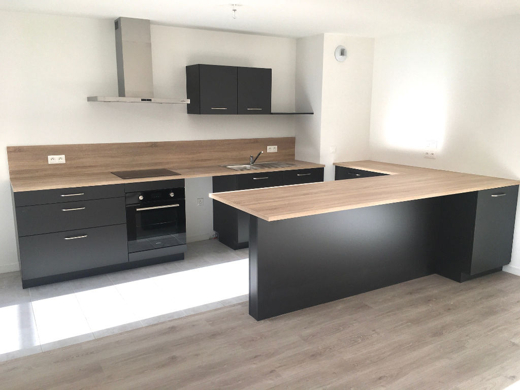 A LOUER GOUESNOU APPARTEMENT T4 94.91 m² RESIDENCE NEUVE BALCON PARKING A LOUER GOUESNOU APPARTEMENT T4 94.91 m² RESIDENCE NEUVE BALCON PARKING