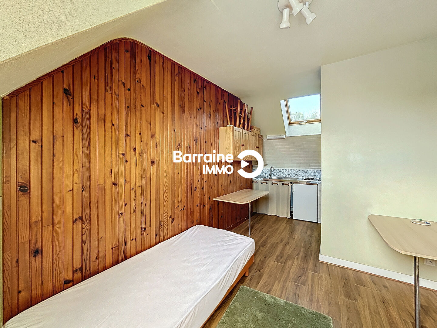LOCATION BREST HARTELOIRE STUDIO 14 M² LOCATION BREST HARTELOIRE STUDIO 14 M²