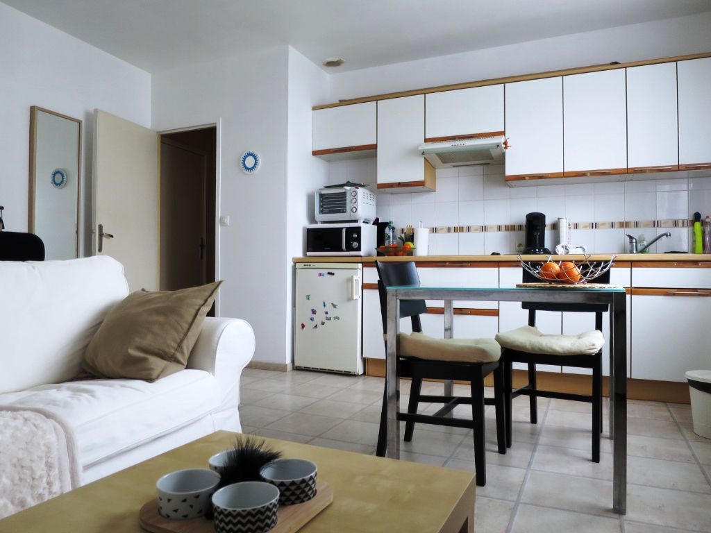 LOCATION BREST SAINT MARTIN APPARTEMENT T1 BIS 35m² LOCATION BREST SAINT MARTIN APPARTEMENT T1 BIS 35m²