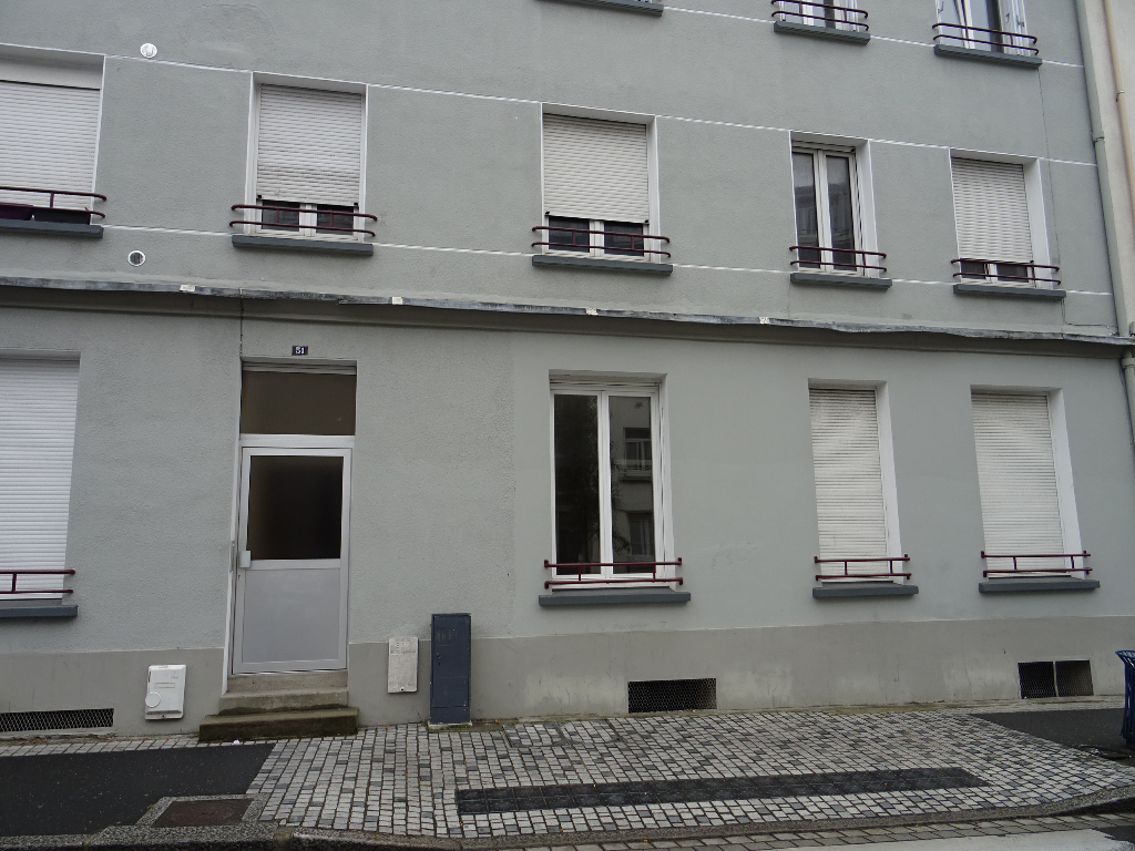 EXCLUSIVITE A VENDRE BREST GLASGOW / FAC DE MEDECINE APPARTEMENT T2 56 m² LOCATAIRE EN PLACE EXCLUSIVITE A VENDRE BREST GLASGOW / FAC DE MEDECINE APPARTEMENT T2 56 m² LOCATAIRE EN PLACE