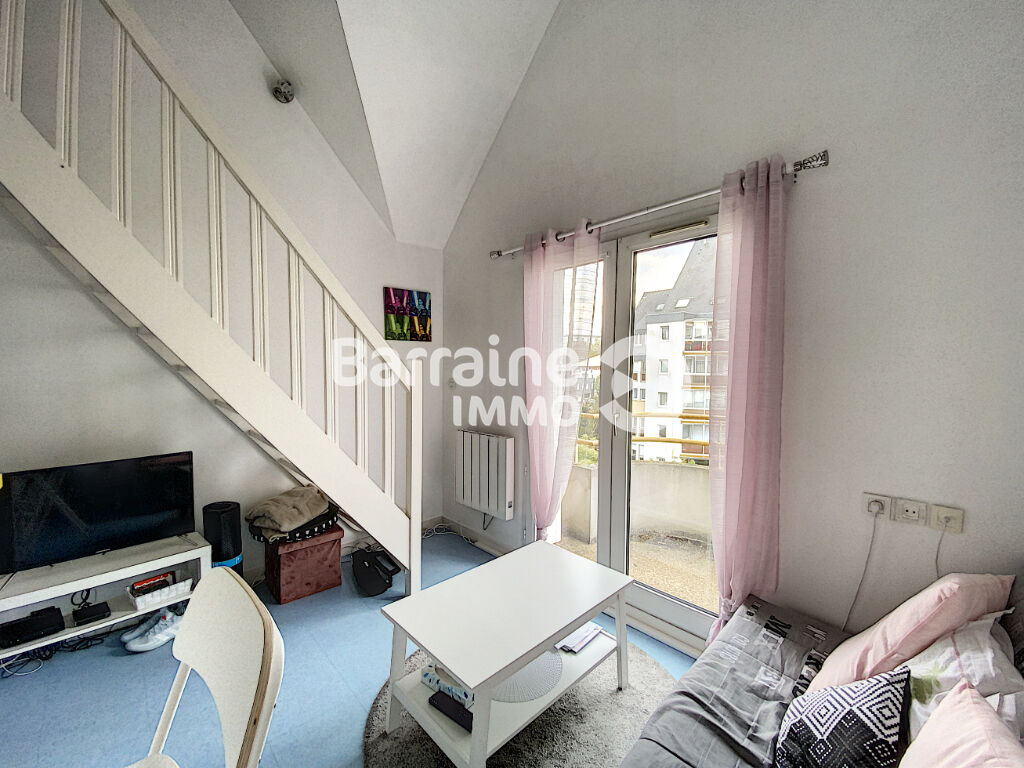 LOCATION BREST KERICHEN APPARTEMENT T1 BIS DUPLEX 26 M² DERNIER ETAGE PROXIMITE CROIX ROUGE ET KERICHEN LOCATION BREST KERICHEN APPARTEMENT T1 BIS DUPLEX 26 M² DERNIER ETAGE PROXIMITE CROIX ROUGE ET KERICHEN