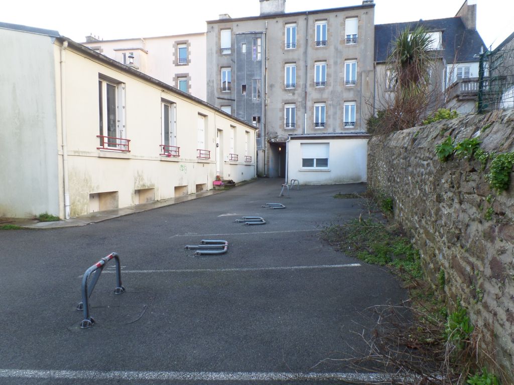 LOCATION BREST SAINT MICHEL PLACE DE PARKING LOCATION BREST SAINT MICHEL PLACE DE PARKING