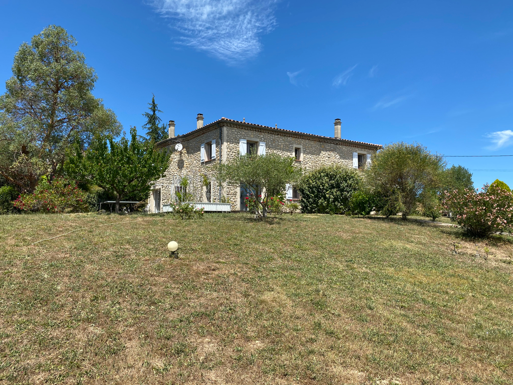 BASTIDE EN PIERRES BASTIDE EN PIERRES