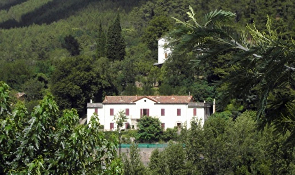GÎTES ET CHAMBRES D'HOTES + PISCINE GÎTES ET CHAMBRES D'HOTES + PISCINE