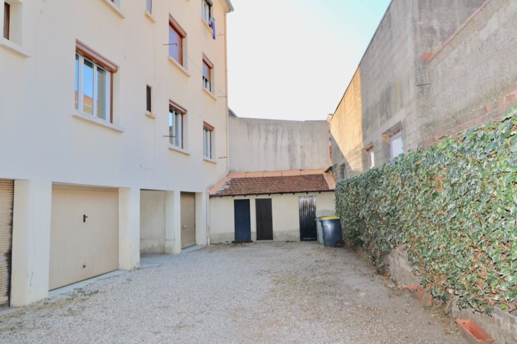 APPARTEMENT DANS PETITE COPROPRIÉTÉ PROCHE CENTRE VILLE APPARTEMENT DANS PETITE COPROPRIÉTÉ PROCHE CENTRE VILLE