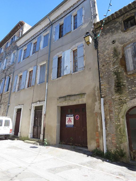 MAISON DE VILLAGE - COMMERCE A PIED MAISON DE VILLAGE - COMMERCE A PIED