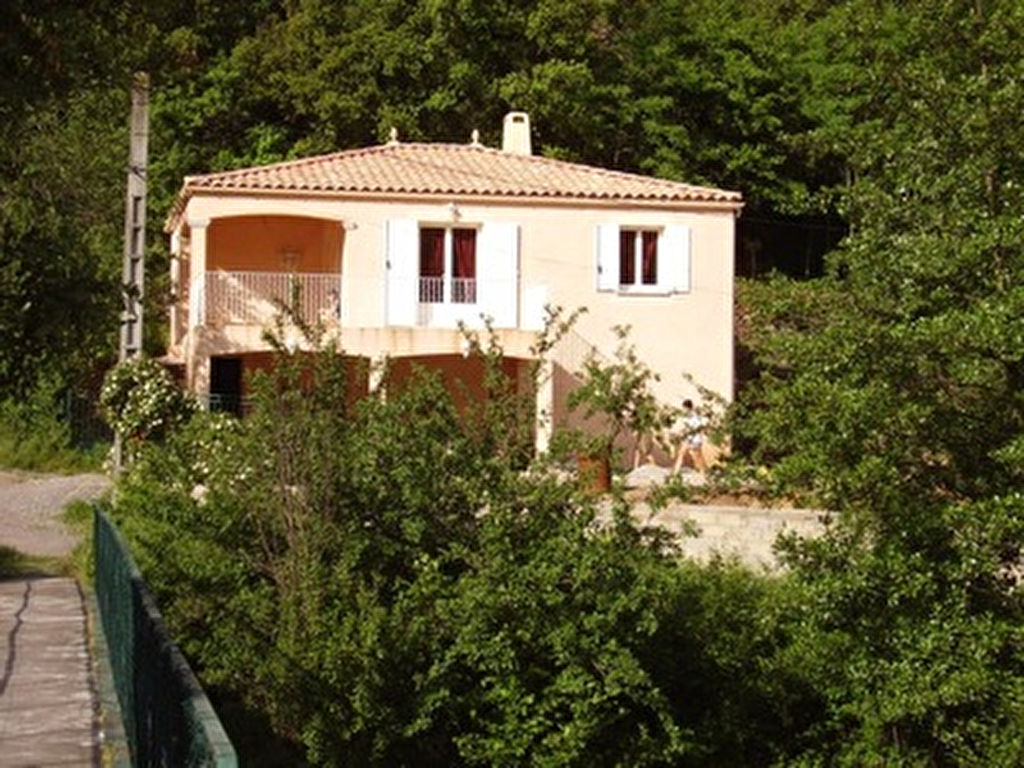 Villa avec pisicine Villa avec pisicine