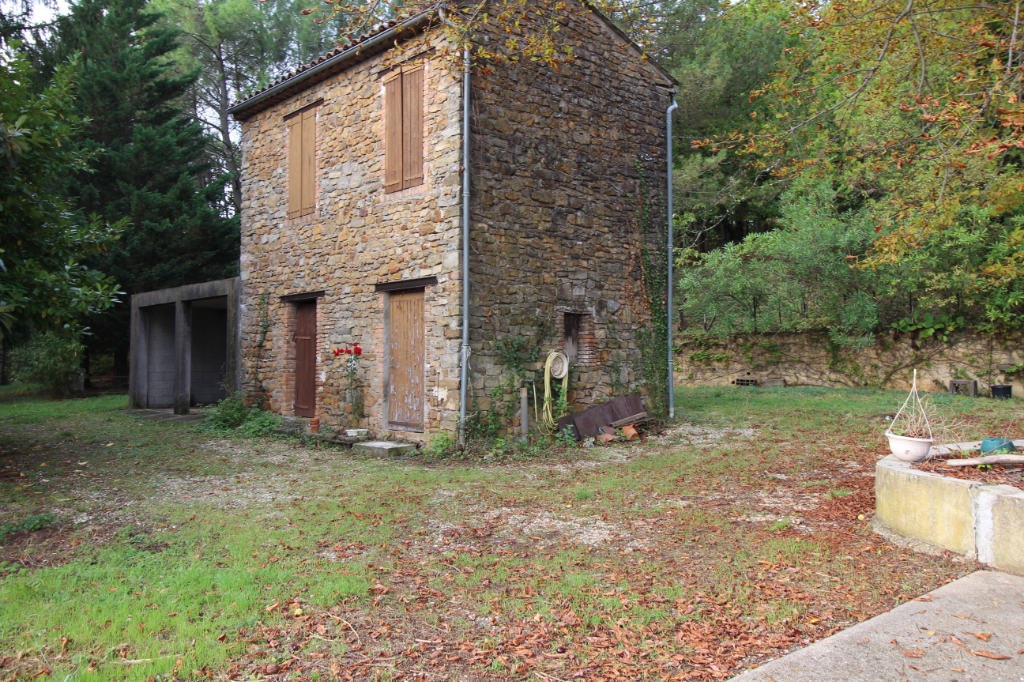 A VENDRE MAISON A VENDRE MAISON