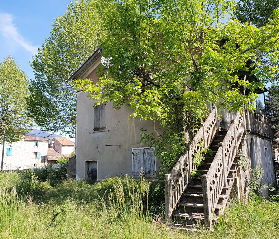 MAISON A LA CAMPAGNE MAISON A LA CAMPAGNE