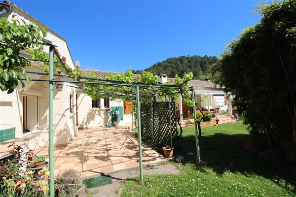 GRANDE MAISON GRANDE MAISON