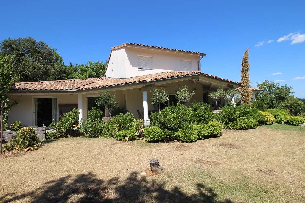 VILLA AVEC ENVIRONNEMENT EXCEPTIONNeL VILLA AVEC ENVIRONNEMENT EXCEPTIONNeL