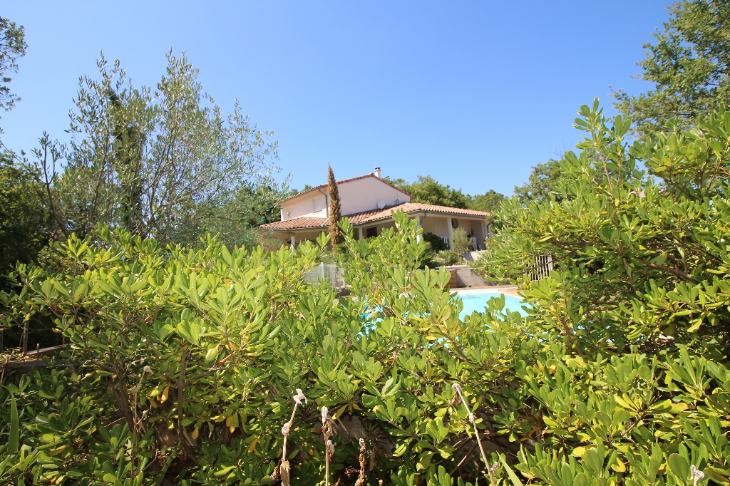 VILLA AVEC ENVIRONNEMENT EXCEPTIONNeL VILLA AVEC ENVIRONNEMENT EXCEPTIONNeL