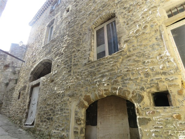 MAISON EN PIERRES MAISON EN PIERRES