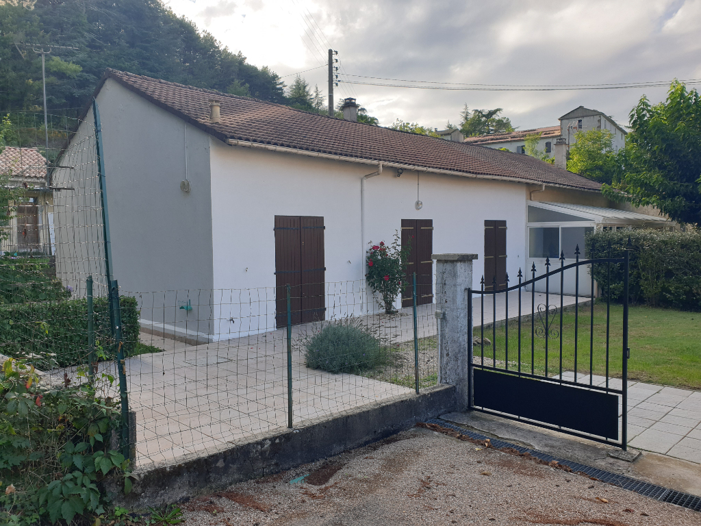 MAISON DE PLAIN PIED SUR 350 M² DE TERRAIN MAISON DE PLAIN PIED SUR 350 M² DE TERRAIN