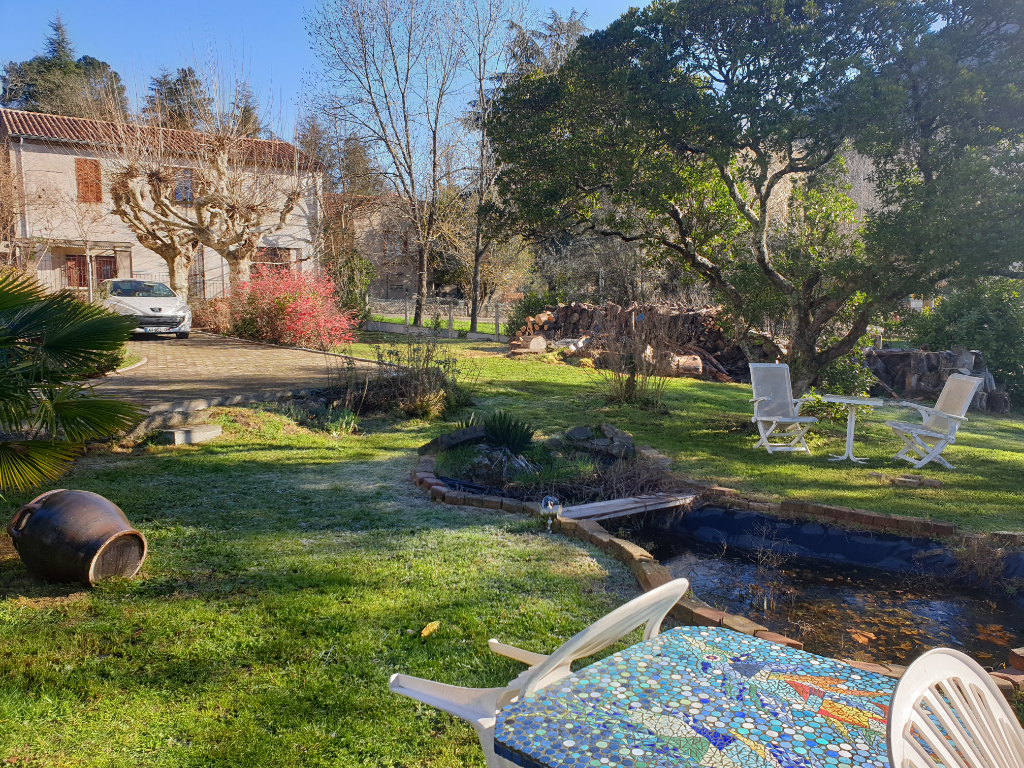 MAISON DE MAITRE SUR TERRAIN DE 5000 M² AVEC PISCINE MAISON DE MAITRE SUR TERRAIN DE 5000 M² AVEC PISCINE