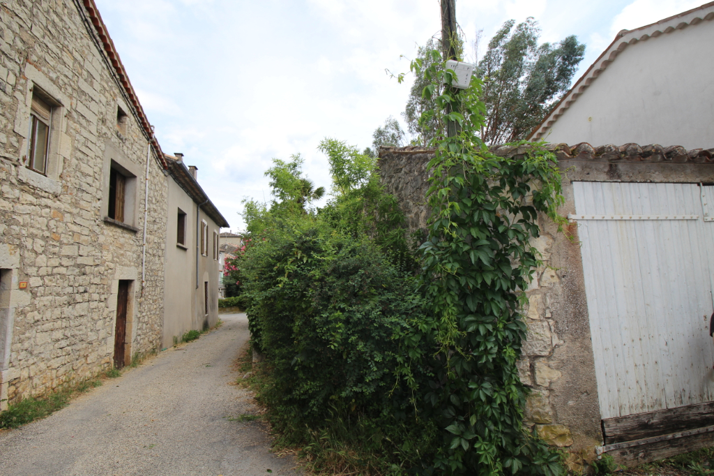 GRANDE MAISON EN PIERRES GRANDE MAISON EN PIERRES