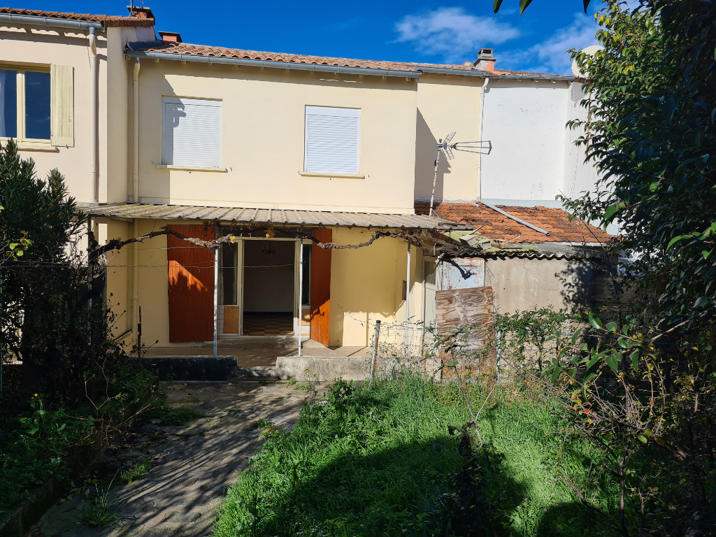MAISON AVEC PETIT JARDIN MAISON AVEC PETIT JARDIN