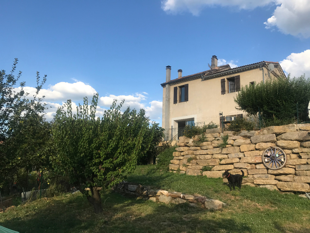 MAISON AVEC VUE IMPRENABLE MAISON AVEC VUE IMPRENABLE