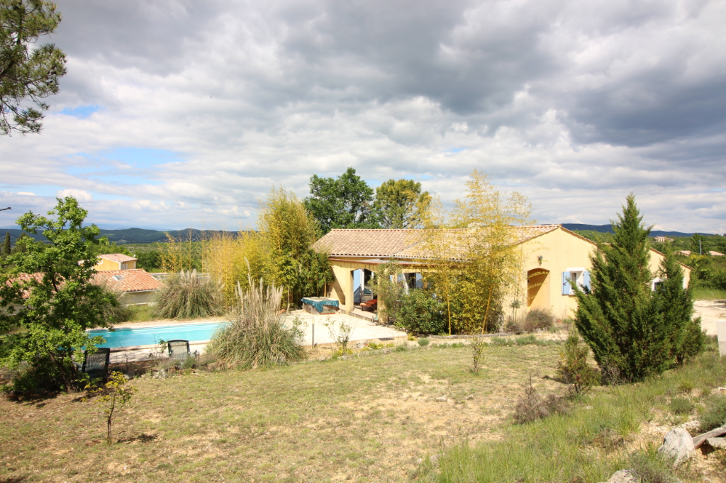 TRES JOLIE VILLA PLAIN PIED DE 107 M²? PROCHE DE BARJAC TRES JOLIE VILLA PLAIN PIED DE 107 M²? PROCHE DE BARJAC
