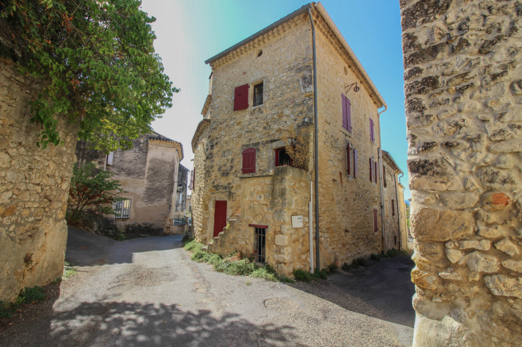 Maison Barjac 6 pièce(s) 127 m2 Maison Barjac 6 pièce(s) 127 m2