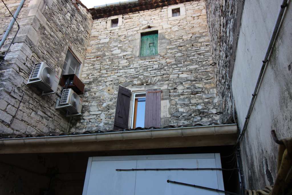 Maison Barjac 2 pièce(s) 135 m2 Maison Barjac 2 pièce(s) 135 m2