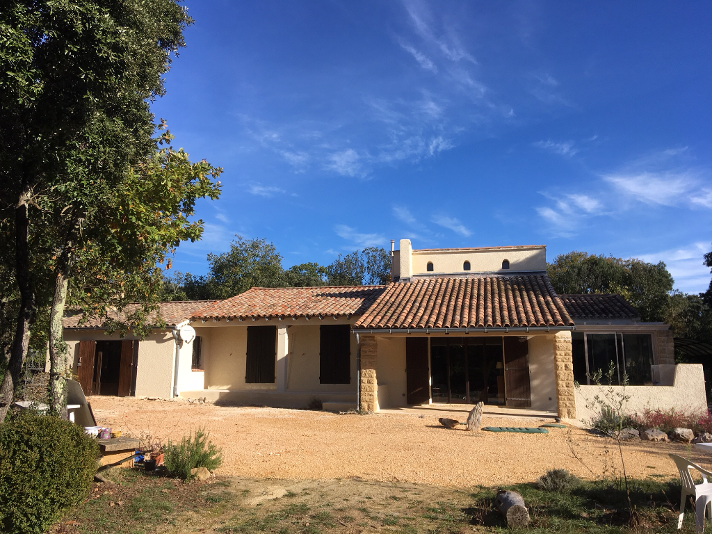 Maison Barjac 6 pièce(s) 182.49 m2 Maison Barjac 6 pièce(s) 182.49 m2