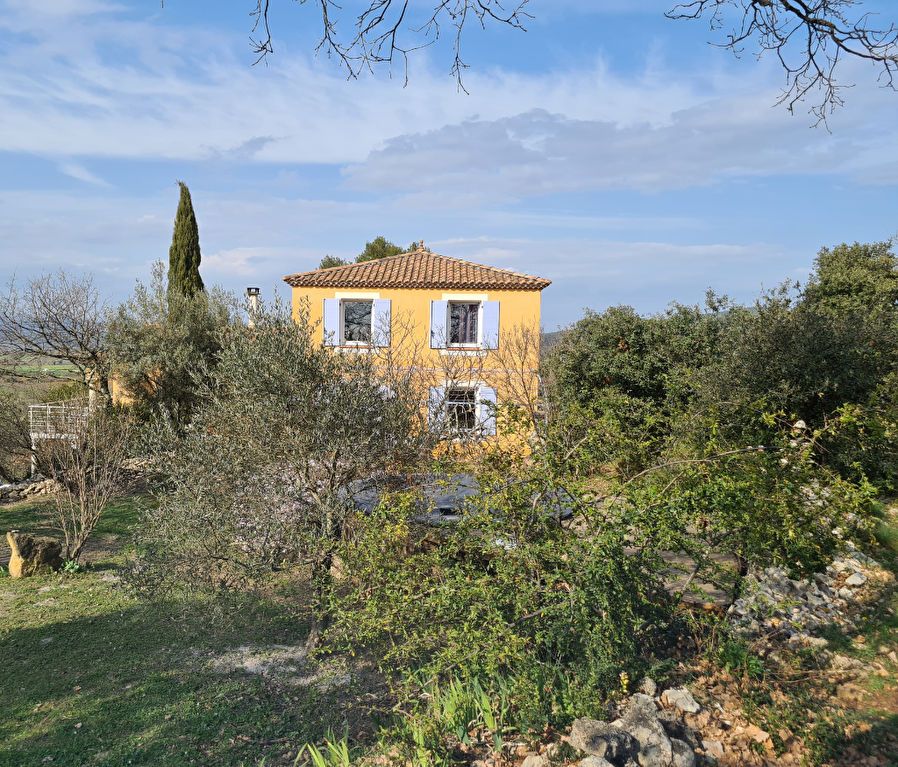 VILLA AVEC VUE PANORAMIQUE VILLA AVEC VUE PANORAMIQUE