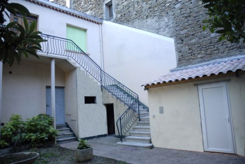 MAISON DE VILLE AVEC TERRASSE, JARDIN, CAVE, PARKING MAISON DE VILLE AVEC TERRASSE, JARDIN, CAVE, PARKING