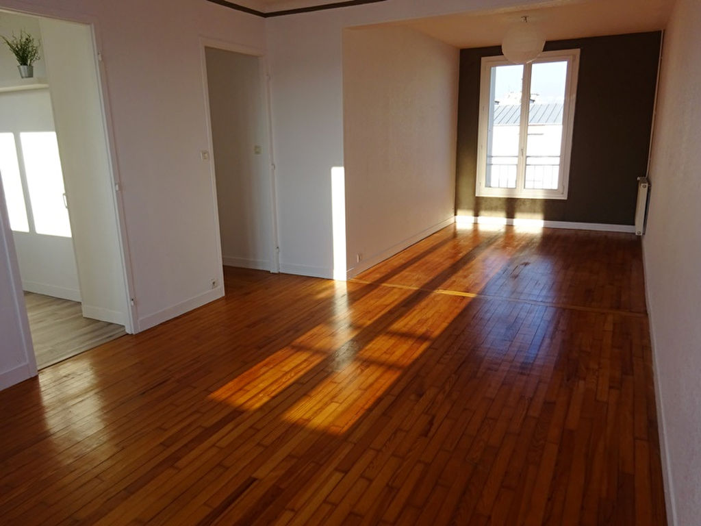 A LOUER BREST PETIT PARIS APPARTEMENT T4 DE 64 M² RENOVE LUMINEUX A LOUER BREST PETIT PARIS APPARTEMENT T4 DE 64 M² RENOVE LUMINEUX