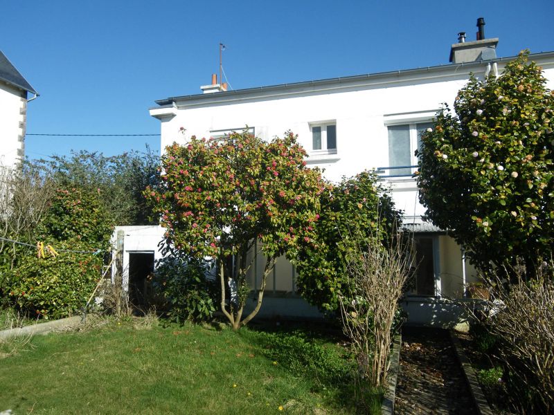 A VENDRE BREST ECOLE NAVALE MAISON T5 de 90 m² habitables et possibilité 118 m² après travaux A VENDRE BREST ECOLE NAVALE MAISON T5 de 90 m² habitables et possibilité 118 m² après travaux