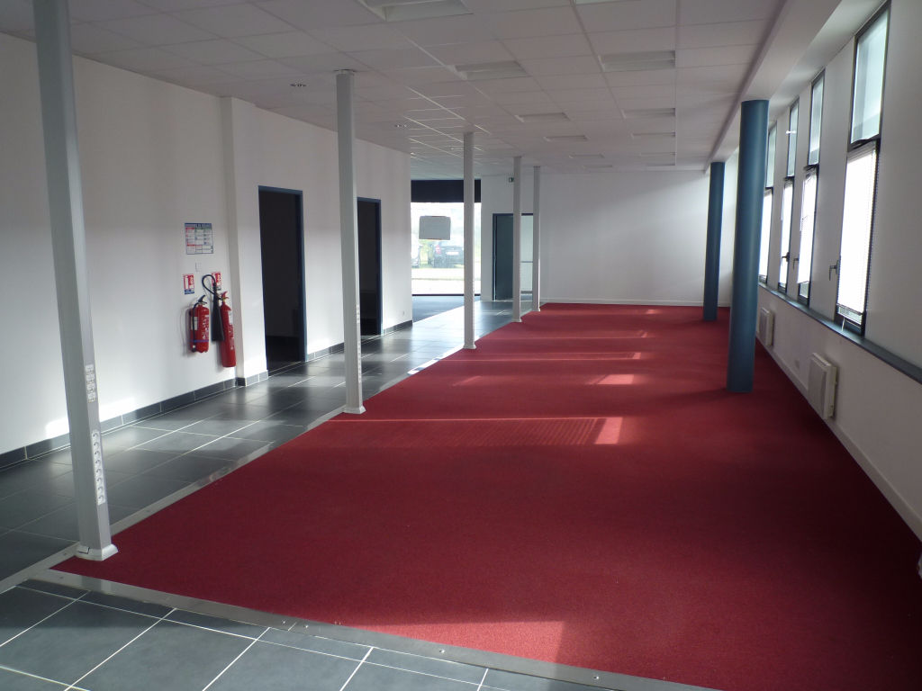 GUIPAVAS PROCHE AEROPORT 173m² DE BUREAUX GUIPAVAS PROCHE AEROPORT 173m² DE BUREAUX