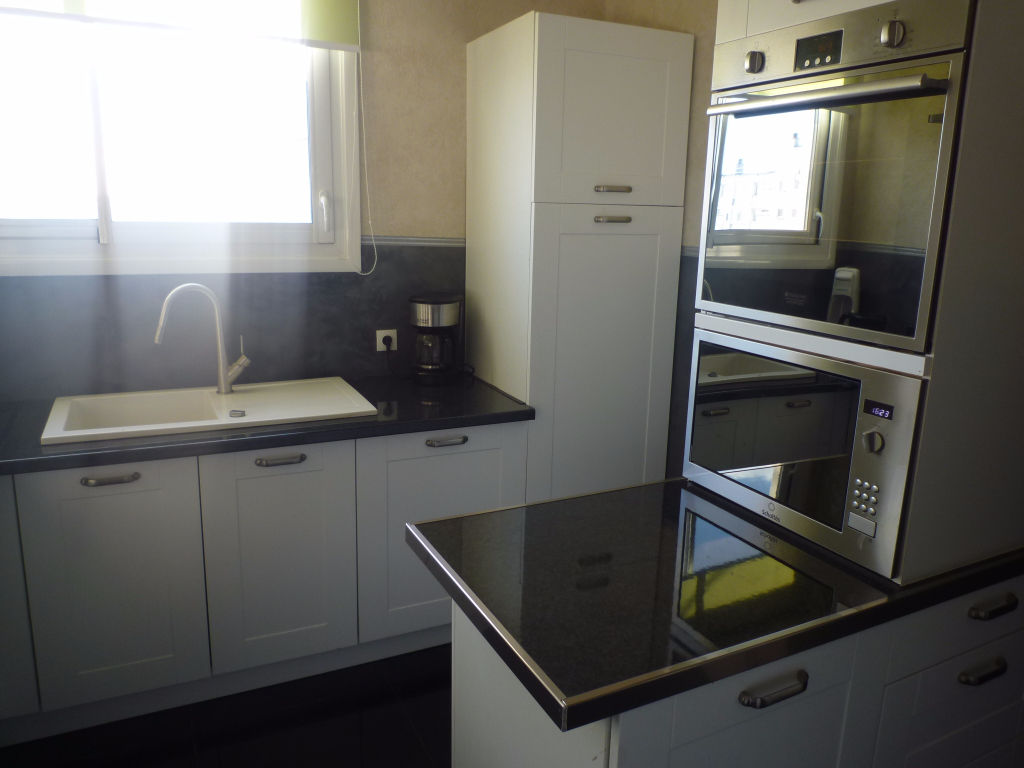 A LOUER BREST LANREDEC APPARTEMENT T4 RÉNOVÉ DE 82,13 m² BALCON ET PARKING PRIVE A LOUER BREST LANREDEC APPARTEMENT T4 RÉNOVÉ DE 82,13 m² BALCON ET PARKING PRIVE