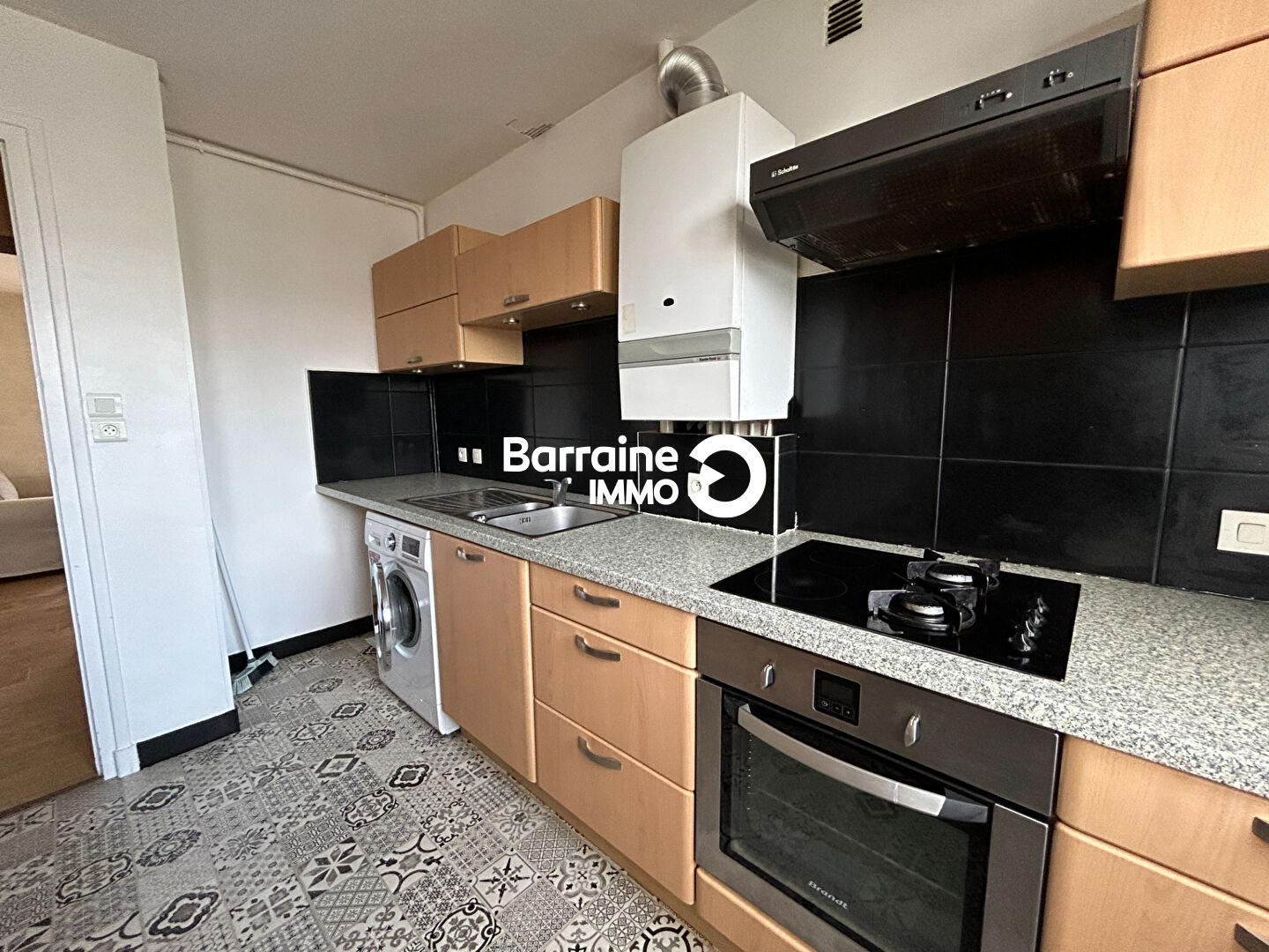 A LOUER BREST KERICHEN APPARTEMENT T3 de 60.65 m² BALCON ET PARKING COUVERT A LOUER BREST KERICHEN APPARTEMENT T3 de 60.65 m² BALCON ET PARKING COUVERT