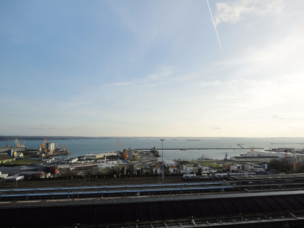 EXCLUSIVITÉ A VENDRE BREST GAMBETTA CENTRE VILLE APPARTEMENT T5 de 110 m² ASCENSEUR VUE MER GARAGE EXCLUSIVITÉ A VENDRE BREST GAMBETTA CENTRE VILLE APPARTEMENT T5 de 110 m² ASCENSEUR VUE MER GARAGE