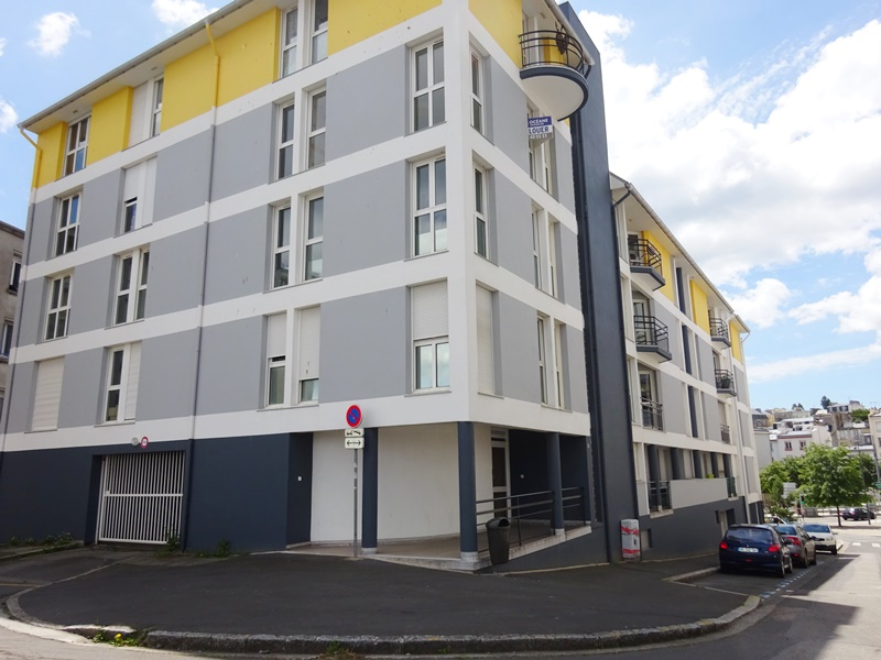 À LOUER BREST RECOUVRANCE APPARTEMENT T2 DE 42m² À LOUER BREST RECOUVRANCE APPARTEMENT T2 DE 42m²