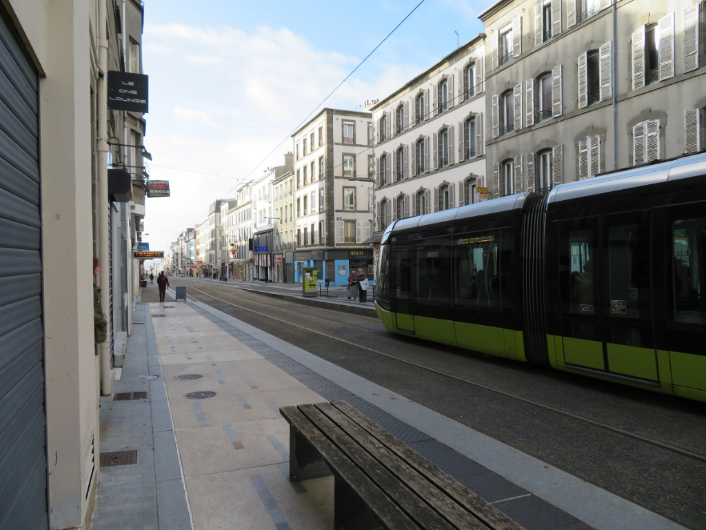 A VENDRE BREST CENTRE JAURES APPARTEMENT 70 M2 2 CHAMBRES VUE RADE A VENDRE BREST CENTRE JAURES APPARTEMENT 70 M2 2 CHAMBRES VUE RADE