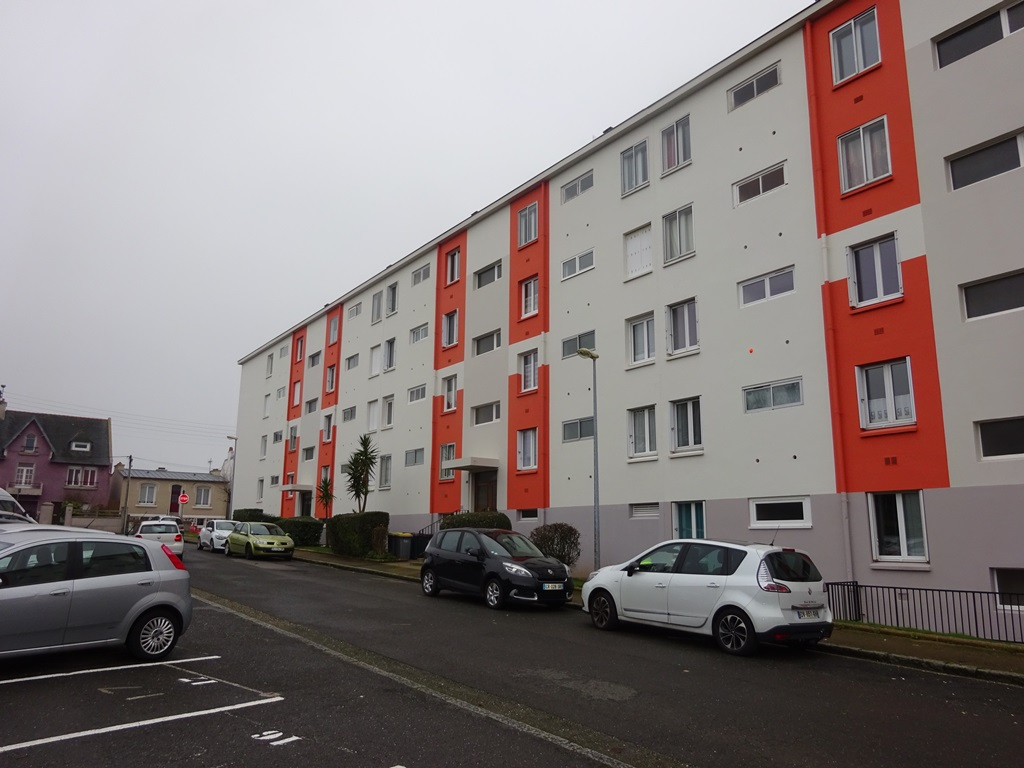 VENDU PAR OCEANE IMMOBILIER BREST LE GUELMEUR APPARTEMENT T4 81.53 M² PETITE VUE MER PARKING PRIVE VENDU PAR OCEANE IMMOBILIER BREST LE GUELMEUR APPARTEMENT T4 81.53 M² PETITE VUE MER PARKING PRIVE