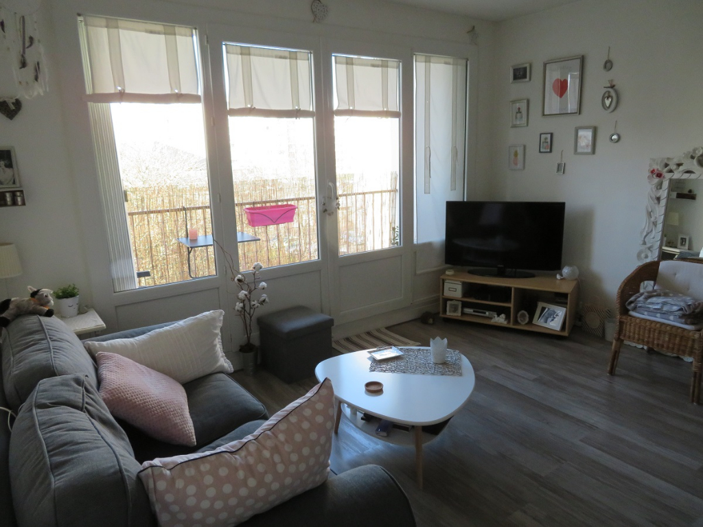 VENDU PAR OCEANE IMMOBILIER BREST KERGOAT APPARTEMENT -T2 - 53.24 M2 -BALCON ASCENSEUR T11045LP VENDU PAR OCEANE IMMOBILIER BREST KERGOAT APPARTEMENT -T2 - 53.24 M2 -BALCON ASCENSEUR T11045LP