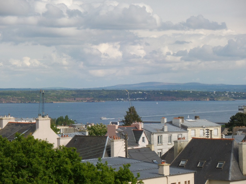 A VENDRE BREST QUATRE MOULINS APARTEMENT T4 76.29m² ASCENSEUR 2 BALCONS VUE RADE A VENDRE BREST QUATRE MOULINS APARTEMENT T4 76.29m² ASCENSEUR 2 BALCONS VUE RADE