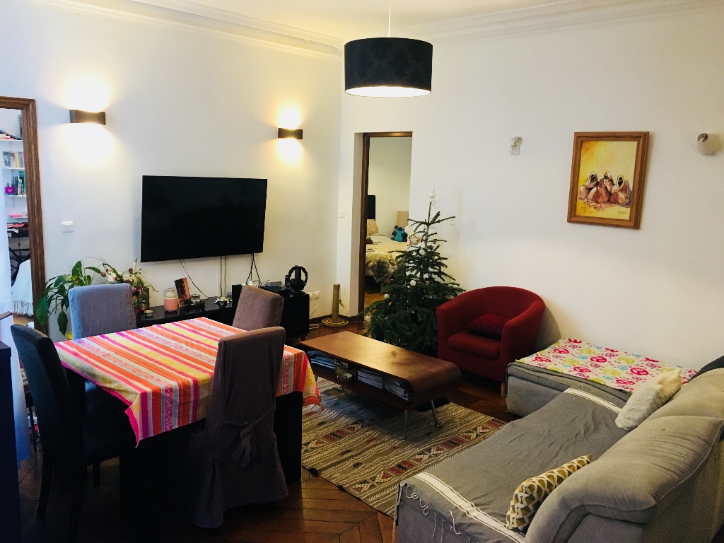Paris VIIIè arrondissement (Métro Franklin Roosevelt) - Appartement cosy de 75m2 Paris VIIIè arrondissement (Métro Franklin Roosevelt) - Appartement cosy de 75m2